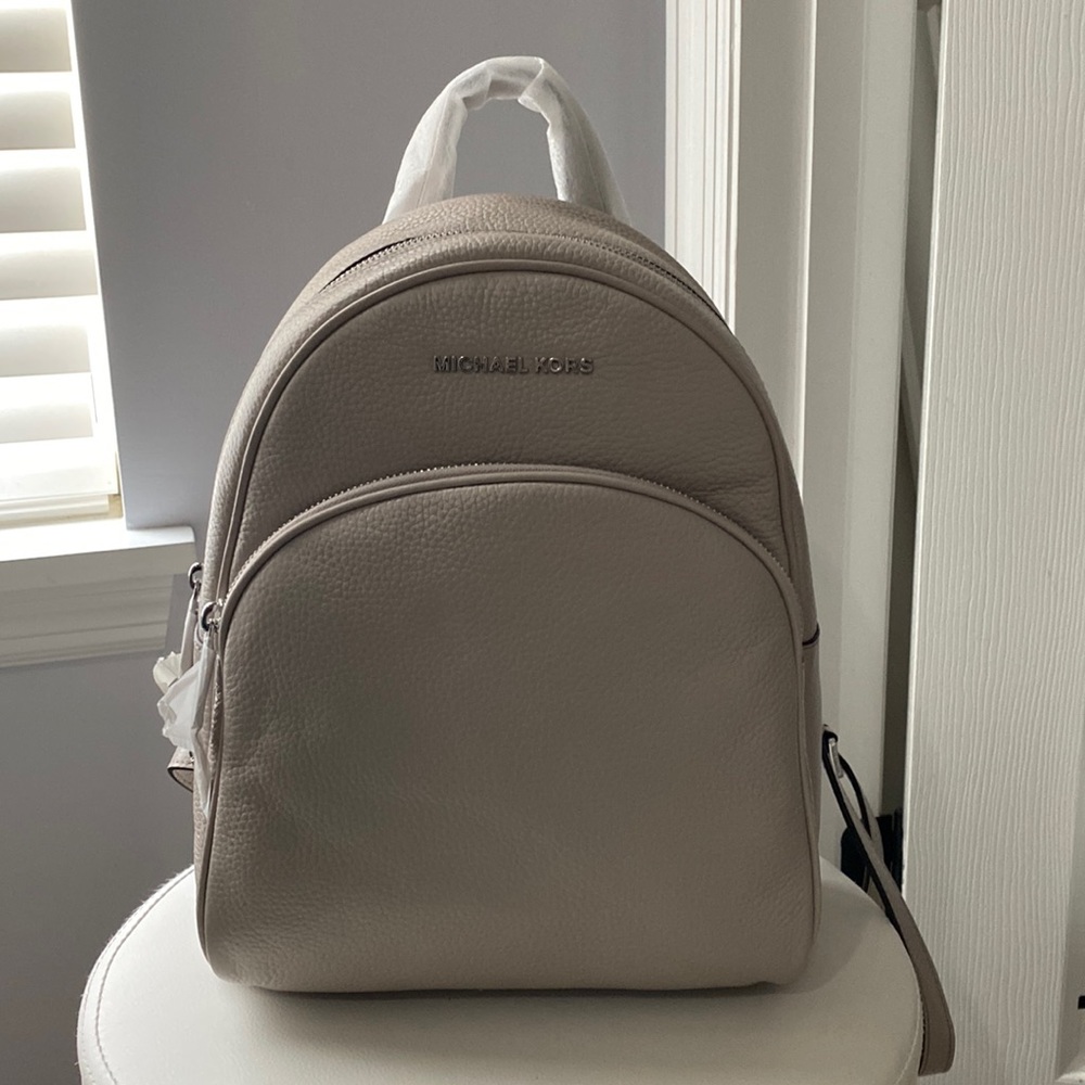 Michael Kors ABBEY Medium Backpack in Cement color